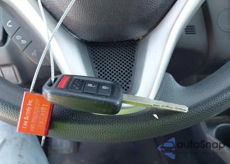 2015 Honda Fit Lx z USA, uszkodzony, nr VIN 3HGGK5H53FM731244